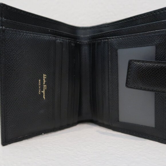 Salvatore Ferragamo Black Pebbled Leather Wallet - Picture 5 of 7